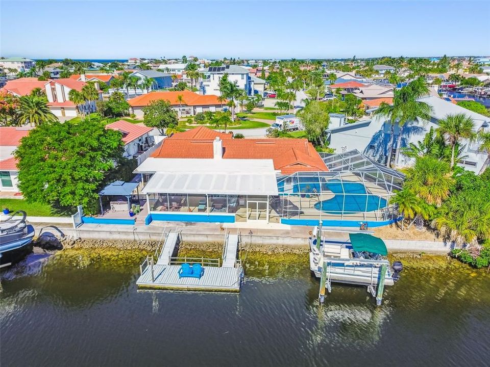 出租: $4,250 (3 贝兹, 2 浴室, 2082 平方英尺)