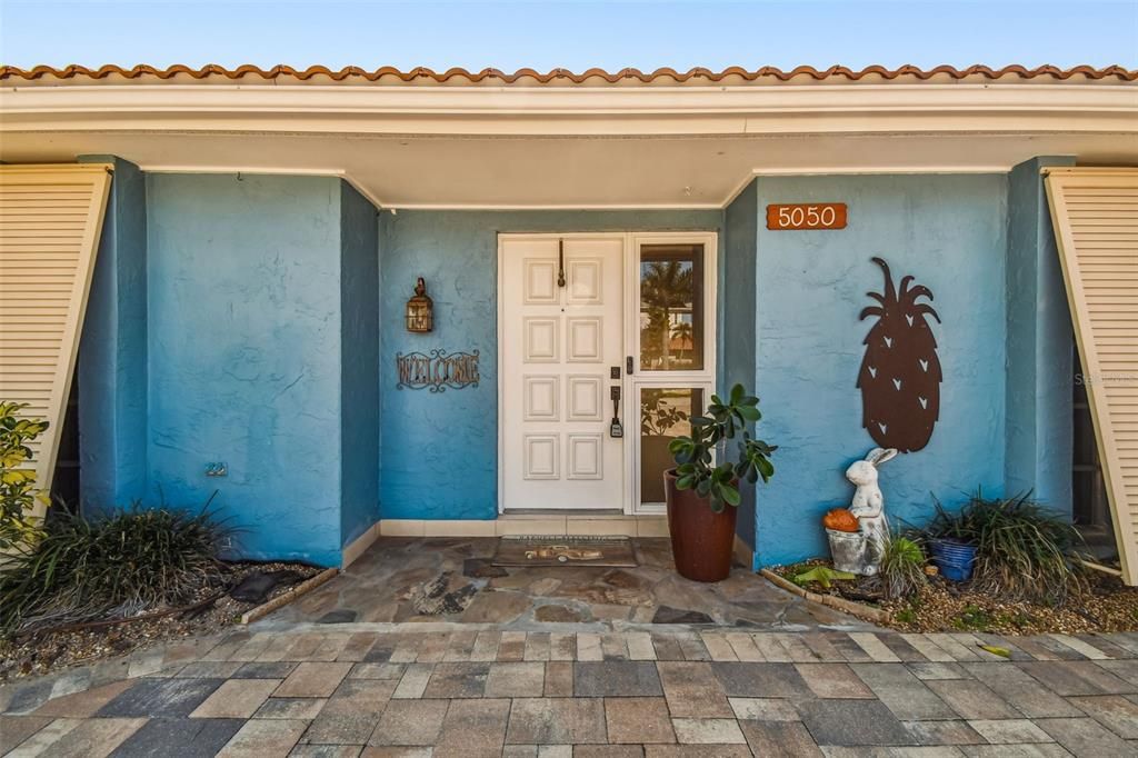 出租: $4,250 (3 贝兹, 2 浴室, 2082 平方英尺)