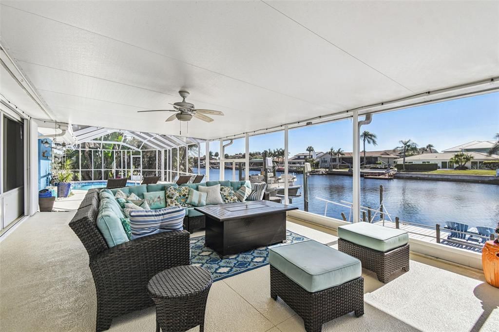 出租: $4,250 (3 贝兹, 2 浴室, 2082 平方英尺)