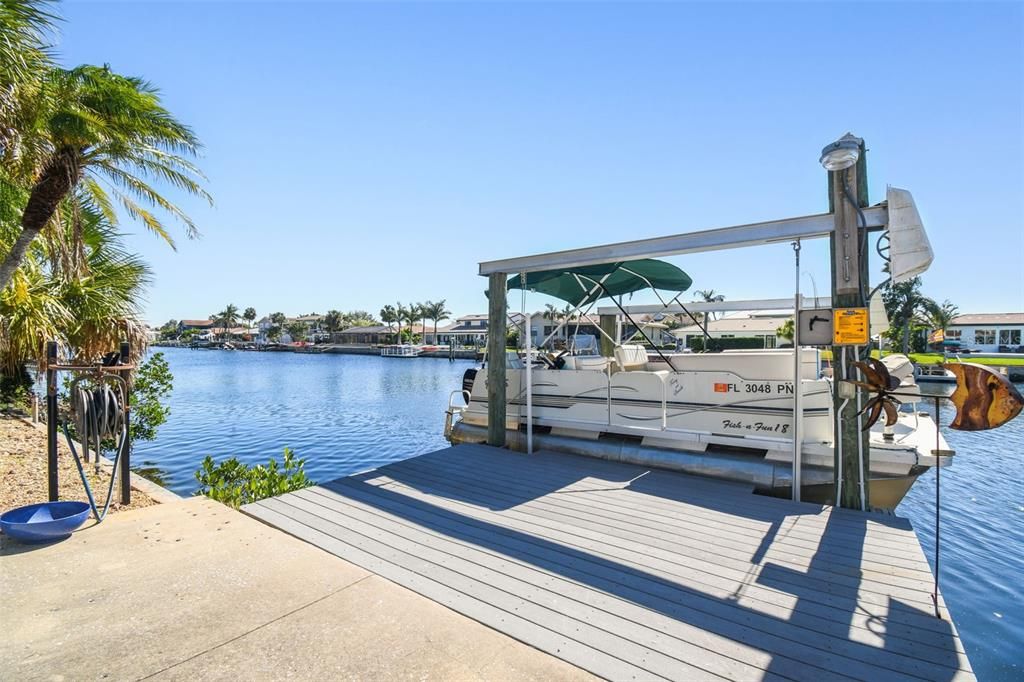 出租: $4,250 (3 贝兹, 2 浴室, 2082 平方英尺)