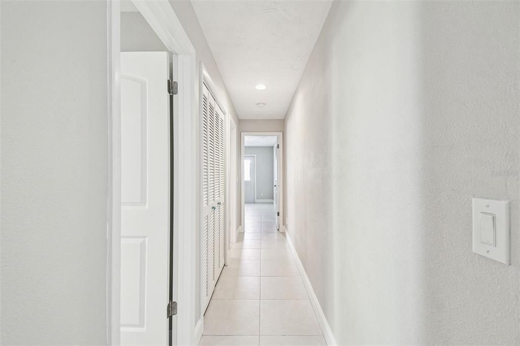 出租: $4,250 (3 贝兹, 2 浴室, 2082 平方英尺)