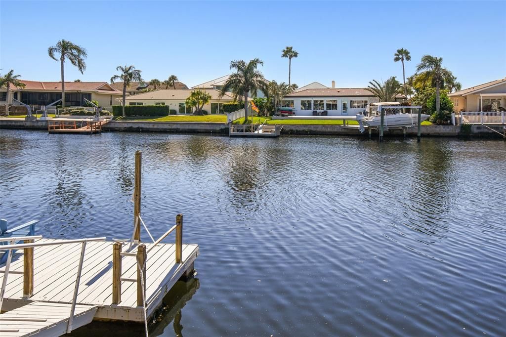 出租: $4,250 (3 贝兹, 2 浴室, 2082 平方英尺)