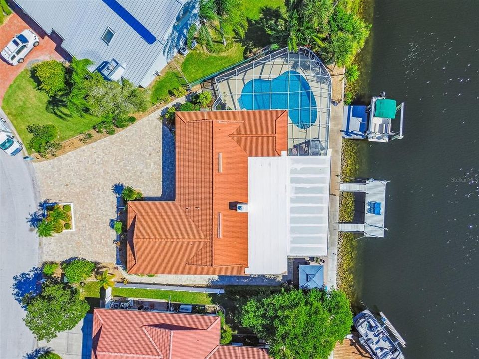 出租: $4,250 (3 贝兹, 2 浴室, 2082 平方英尺)