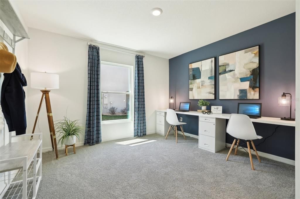 Active With Contract: $322,070 (4 beds, 2 baths, 1774 Square Feet)