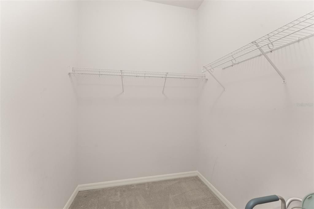 На продажу: $299,900 (3 спален, 2 ванн, 1939 Квадратных фут)