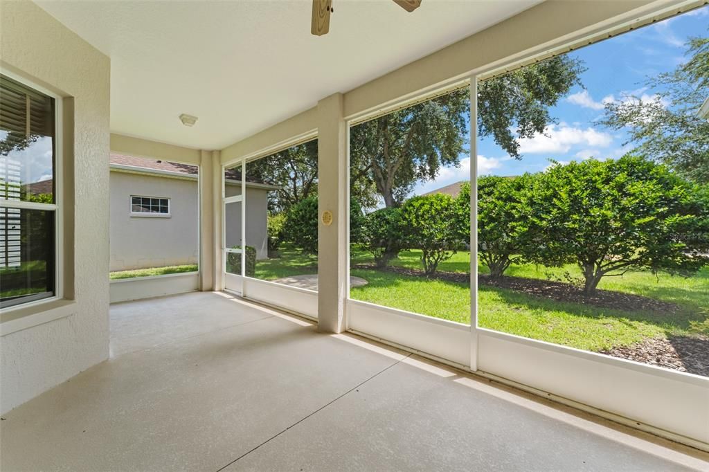 На продажу: $299,900 (3 спален, 2 ванн, 1939 Квадратных фут)