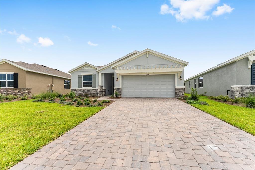 Active With Contract: $2,700 (3 beds, 2 baths, 1857 Square Feet)