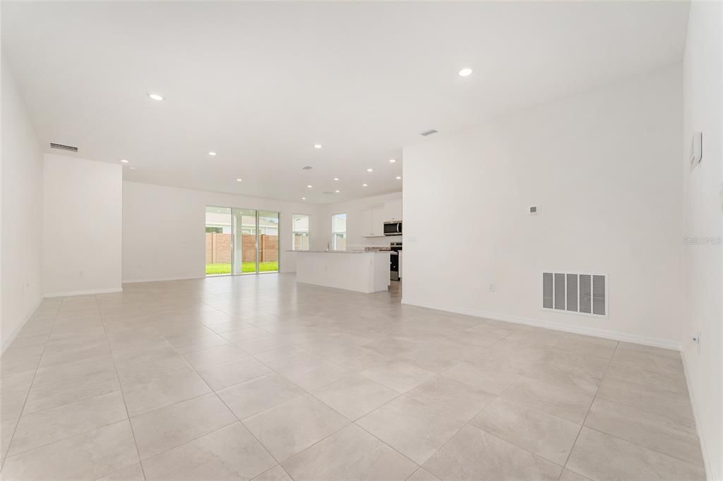 Active With Contract: $2,700 (3 beds, 2 baths, 1857 Square Feet)