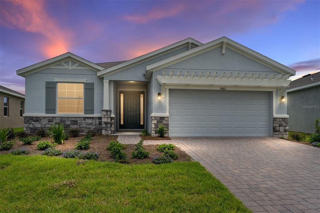 Active With Contract: $2,700 (3 beds, 2 baths, 1857 Square Feet)