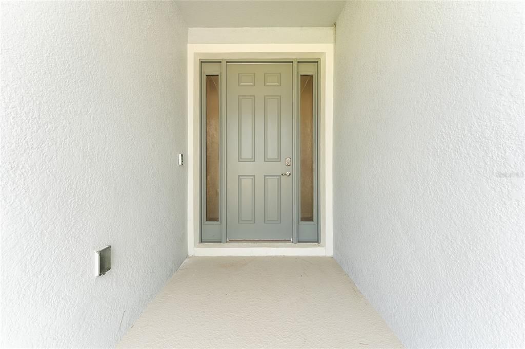 Active With Contract: $2,700 (3 beds, 2 baths, 1857 Square Feet)