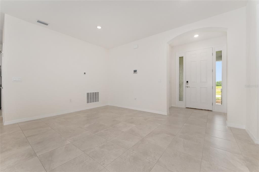 Active With Contract: $2,700 (3 beds, 2 baths, 1857 Square Feet)
