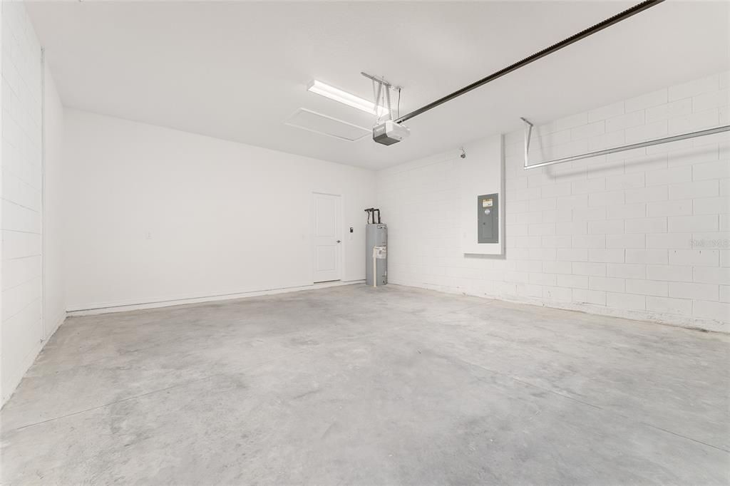 Active With Contract: $2,700 (3 beds, 2 baths, 1857 Square Feet)