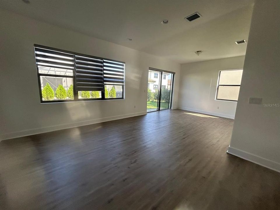 待售: $415,000 (3 贝兹, 2 浴室, 1958 平方英尺)