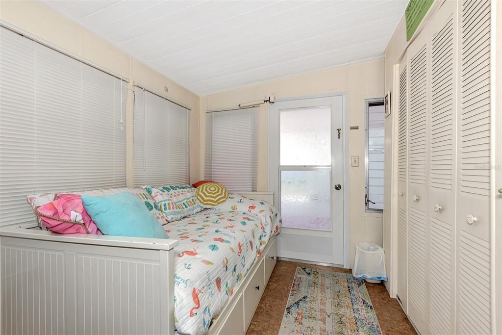 待售: $75,000 (1 贝兹, 1 浴室, 479 平方英尺)