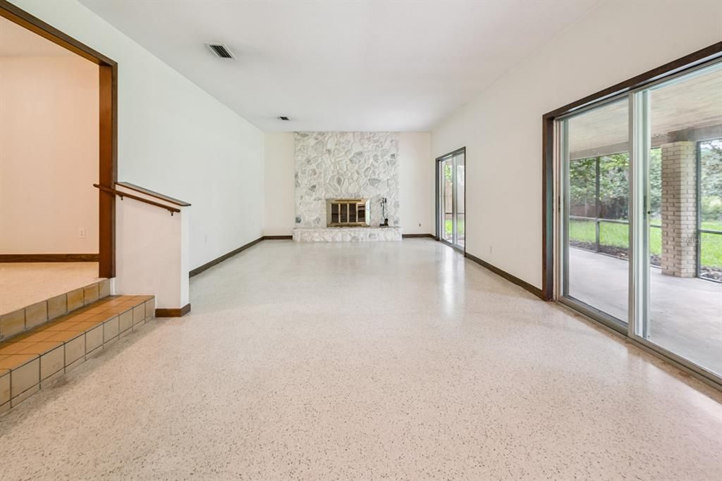 En Venta: $399,000 (3 camas, 2 baños, 1692 Pies cuadrados)