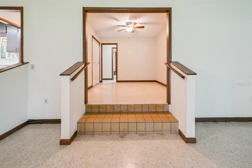 En Venta: $399,000 (3 camas, 2 baños, 1692 Pies cuadrados)