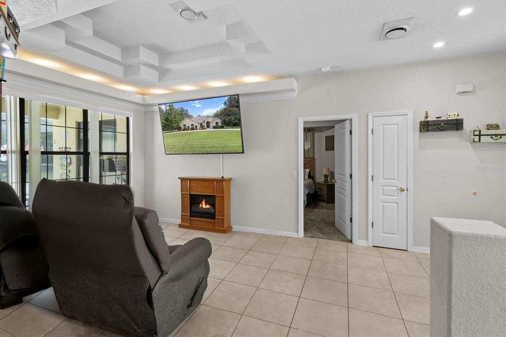 Active With Contract: $528,900 (6 beds, 4 baths, 2831 Square Feet)