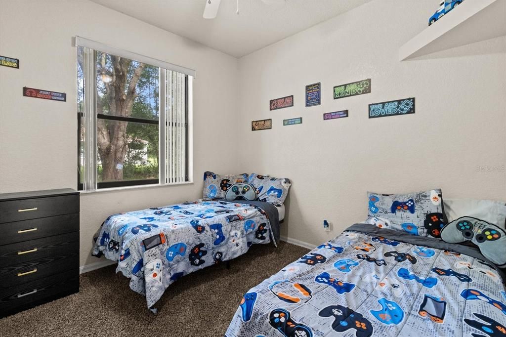 Active With Contract: $528,900 (6 beds, 4 baths, 2831 Square Feet)