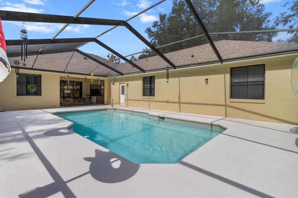 Active With Contract: $528,900 (6 beds, 4 baths, 2831 Square Feet)
