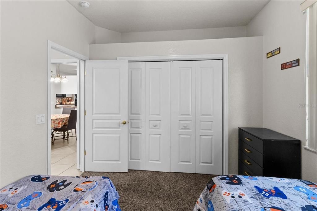 Active With Contract: $528,900 (6 beds, 4 baths, 2831 Square Feet)