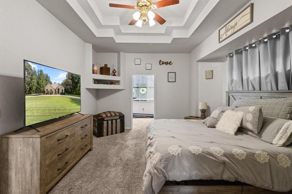 Active With Contract: $528,900 (6 beds, 4 baths, 2831 Square Feet)