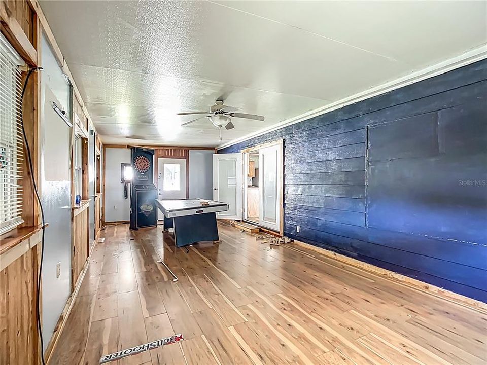 待售: $190,000 (3 贝兹, 2 浴室, 1248 平方英尺)