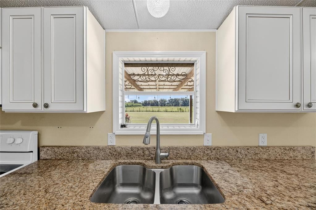 待售: $664,900 (4 贝兹, 2 浴室, 2052 平方英尺)