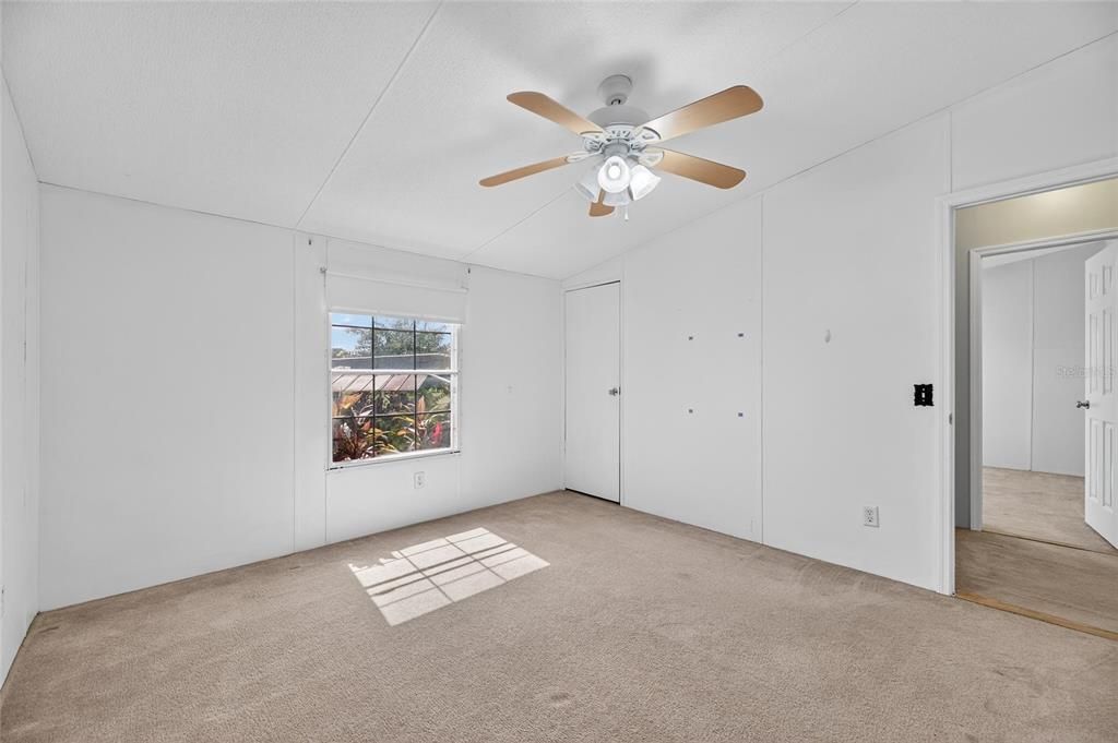 待售: $664,900 (4 贝兹, 2 浴室, 2052 平方英尺)