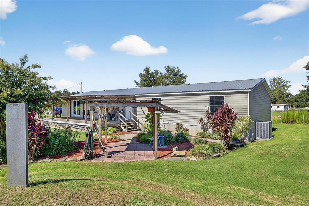 待售: $664,900 (4 贝兹, 2 浴室, 2052 平方英尺)