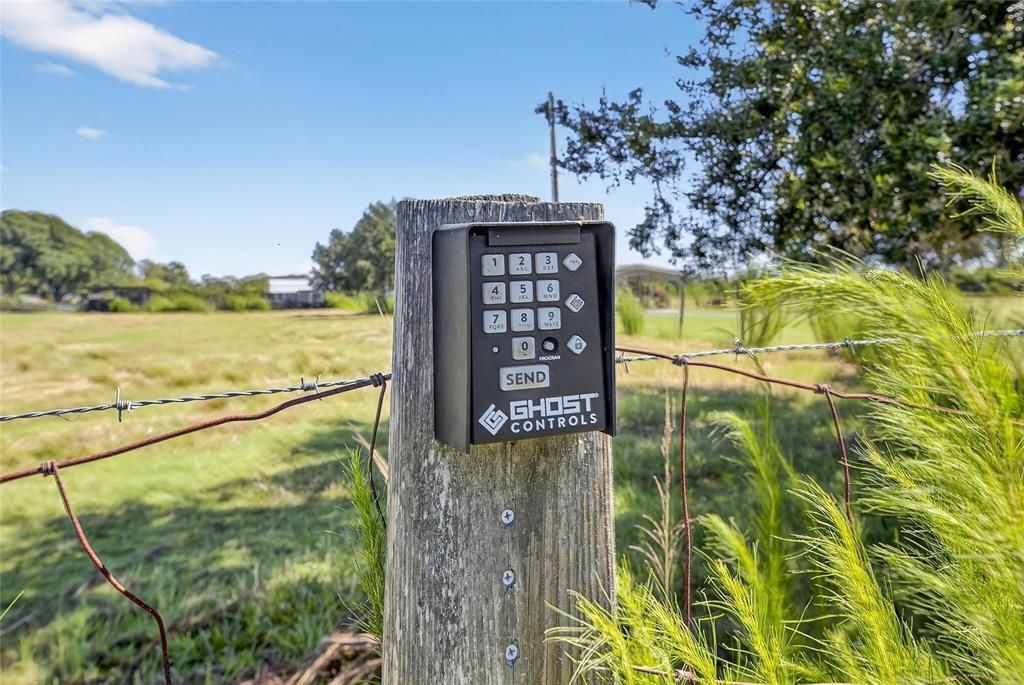 待售: $664,900 (4 贝兹, 2 浴室, 2052 平方英尺)