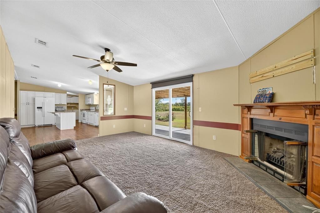 待售: $664,900 (4 贝兹, 2 浴室, 2052 平方英尺)