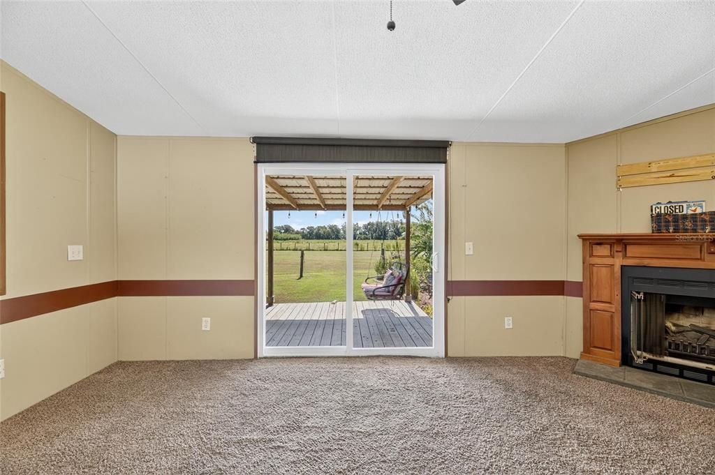 待售: $664,900 (4 贝兹, 2 浴室, 2052 平方英尺)