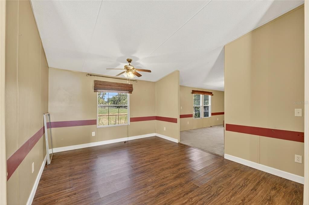 待售: $664,900 (4 贝兹, 2 浴室, 2052 平方英尺)