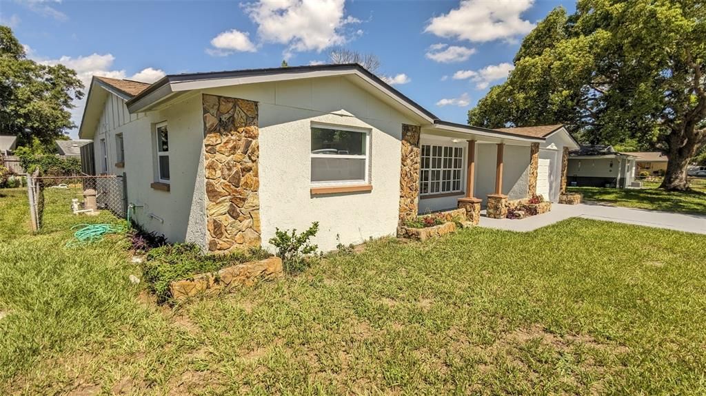 Недавно продано: $315,000 (3 спален, 2 ванн, 1628 Квадратных фут)