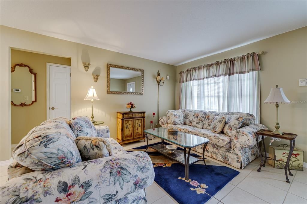 Activo con contrato: $259,000 (2 camas, 2 baños, 1122 Pies cuadrados)