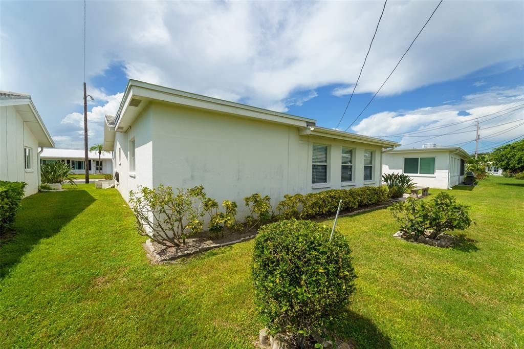 Activo con contrato: $259,000 (2 camas, 2 baños, 1122 Pies cuadrados)