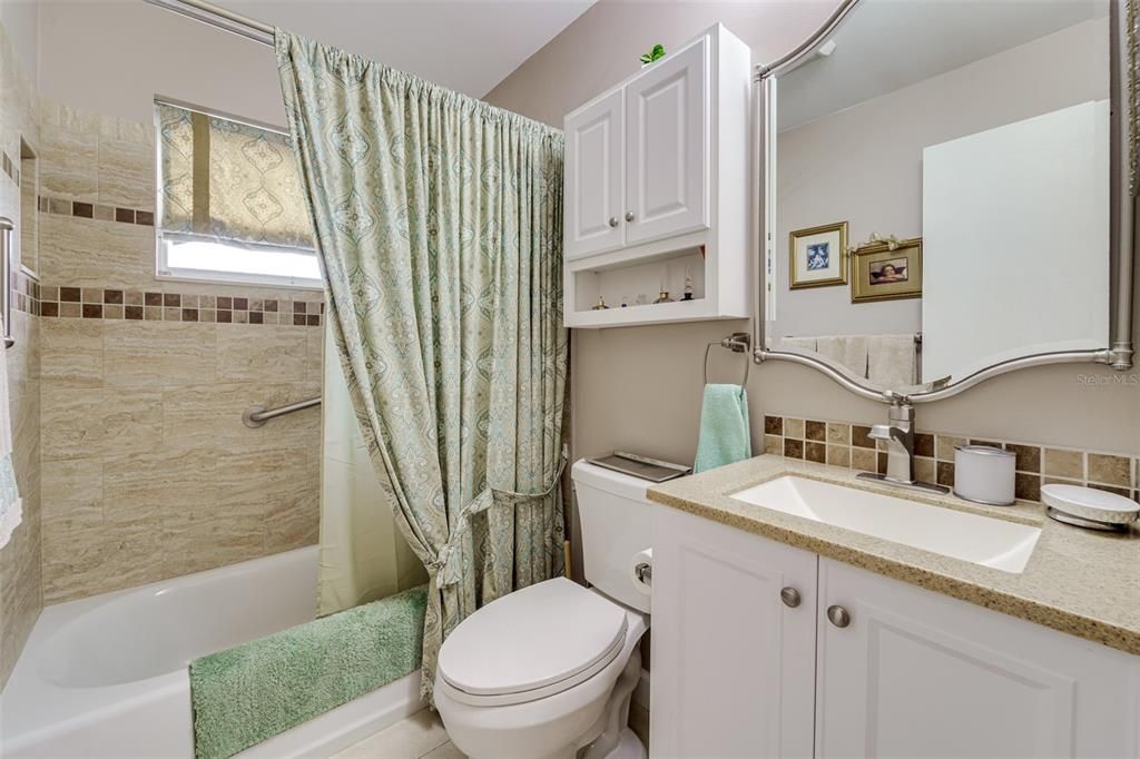 Activo con contrato: $259,000 (2 camas, 2 baños, 1122 Pies cuadrados)