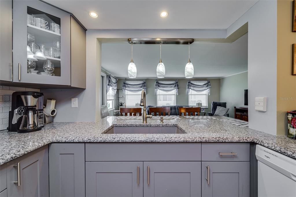 Activo con contrato: $259,000 (2 camas, 2 baños, 1122 Pies cuadrados)