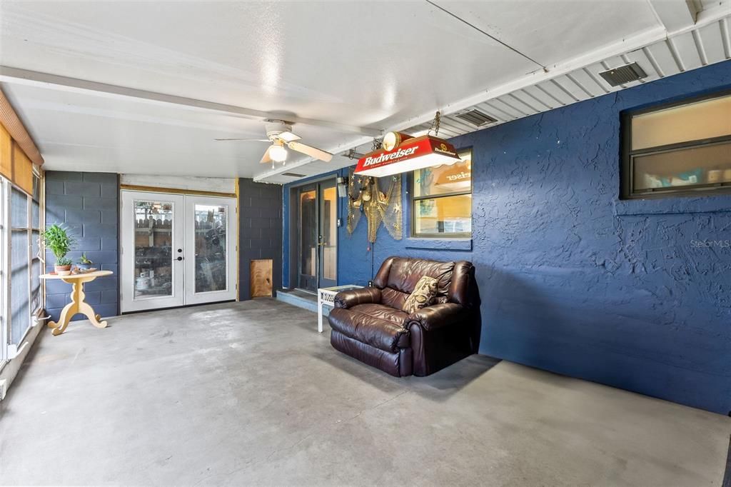 На продажу: $254,000 (3 спален, 2 ванн, 1928 Квадратных фут)