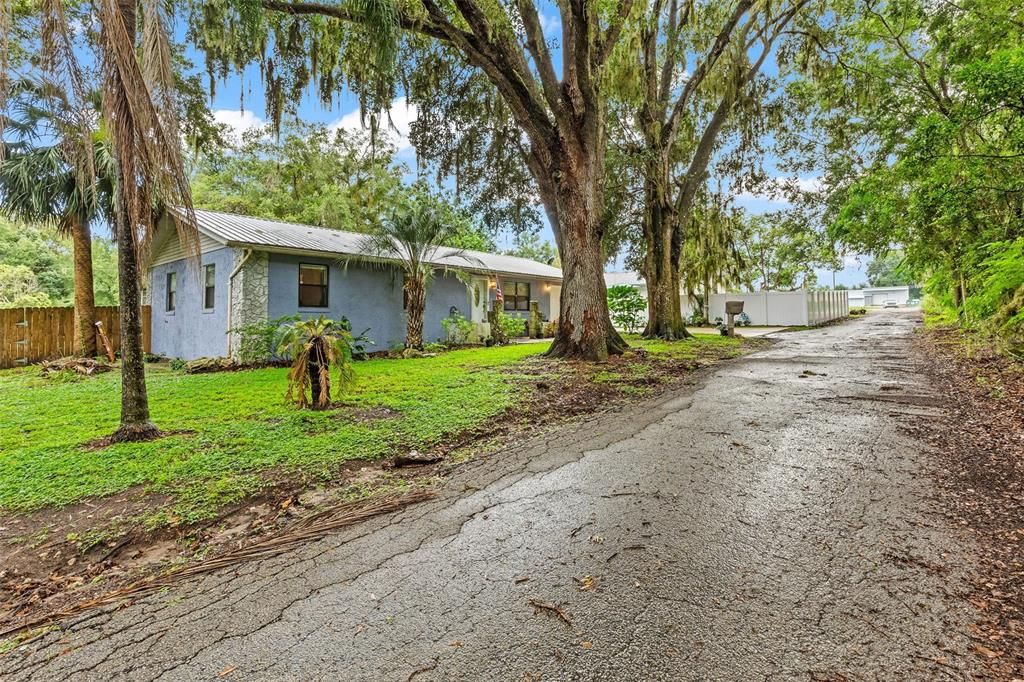 На продажу: $254,000 (3 спален, 2 ванн, 1928 Квадратных фут)