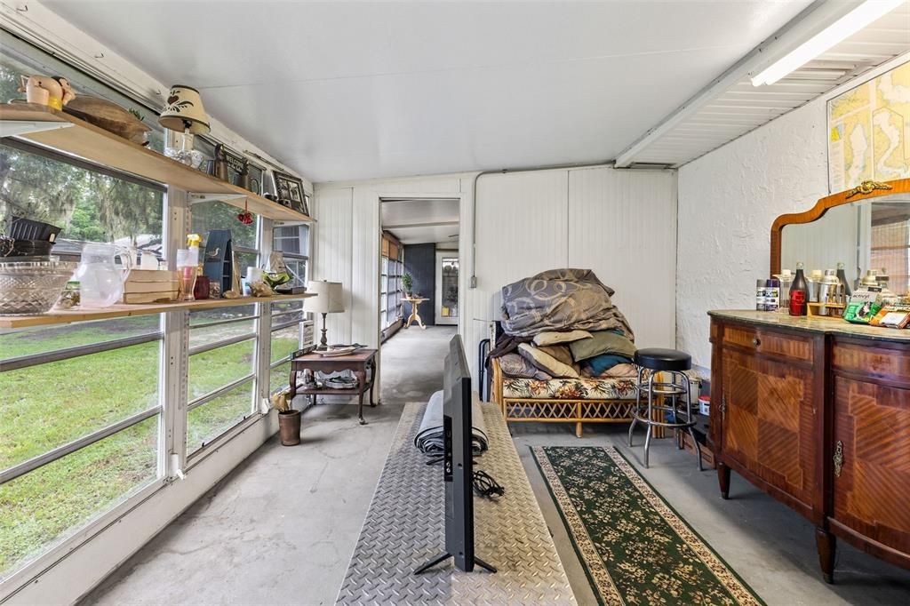 На продажу: $254,000 (3 спален, 2 ванн, 1928 Квадратных фут)