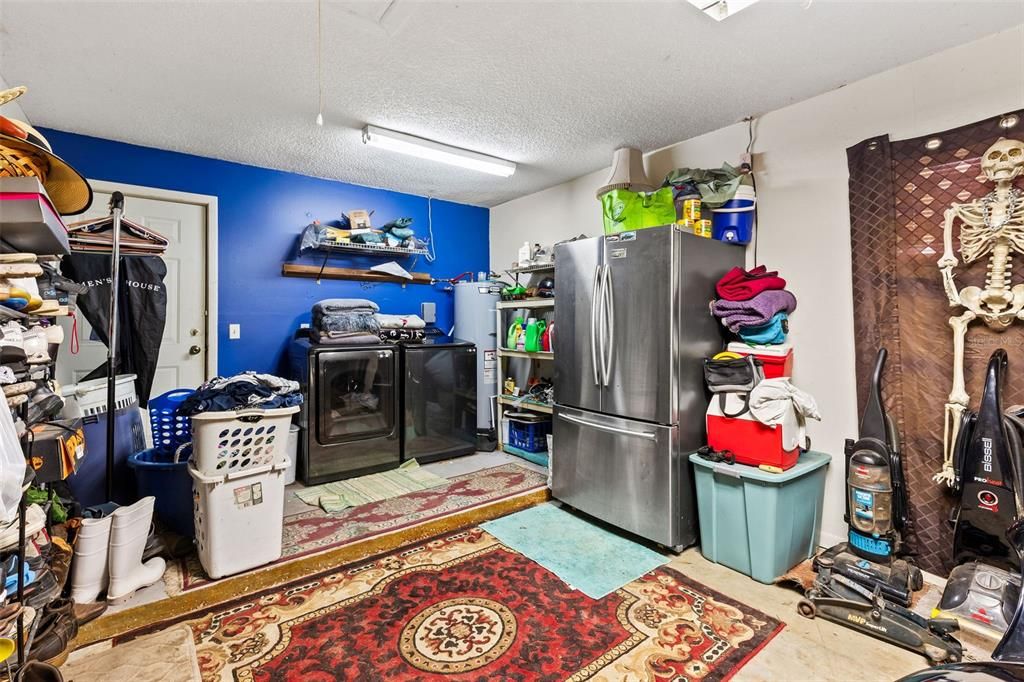 На продажу: $254,000 (3 спален, 2 ванн, 1928 Квадратных фут)