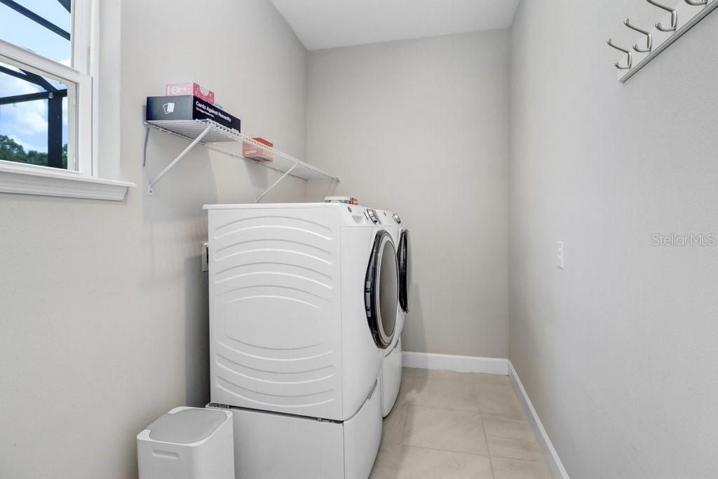 For Sale: $1,499,900 (5 beds, 3 baths, 4181 Square Feet)