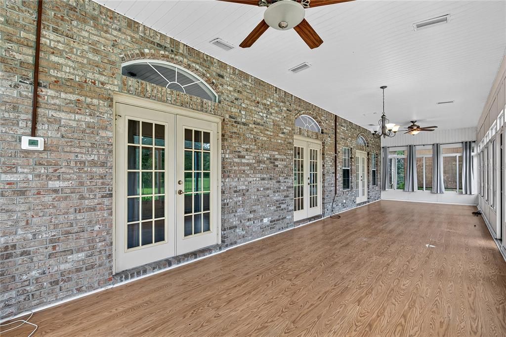 待售: $485,000 (3 贝兹, 2 浴室, 2393 平方英尺)