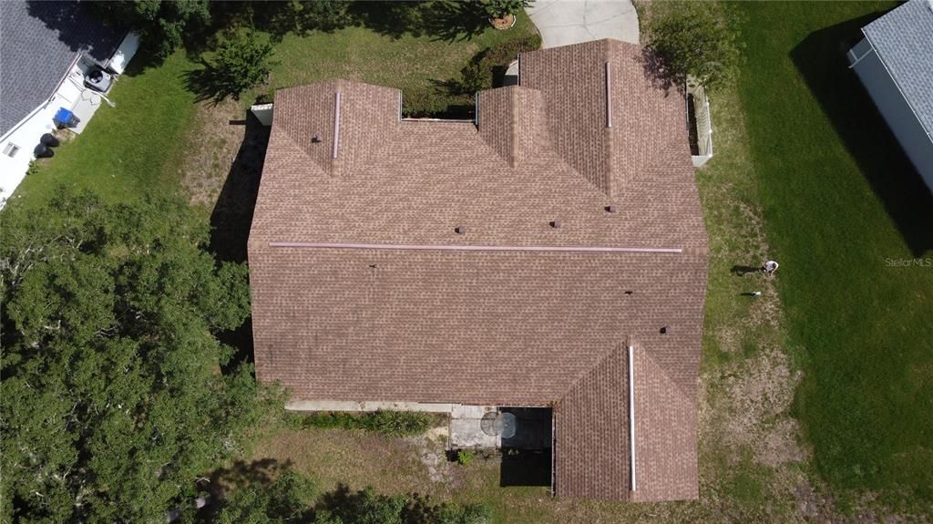 合同活跃: $269,900 (3 贝兹, 2 浴室, 1965 平方英尺)