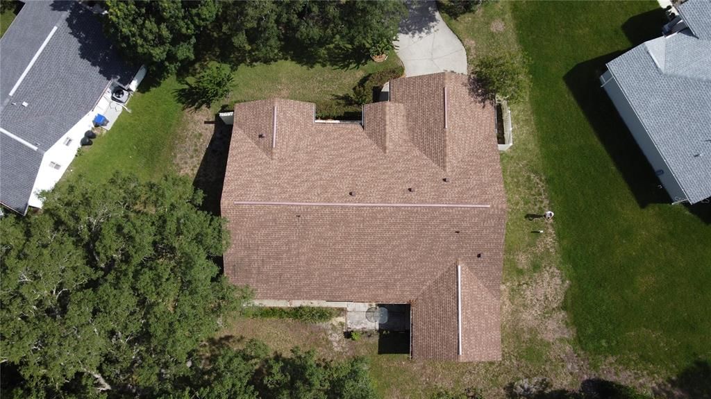 合同活跃: $269,900 (3 贝兹, 2 浴室, 1965 平方英尺)