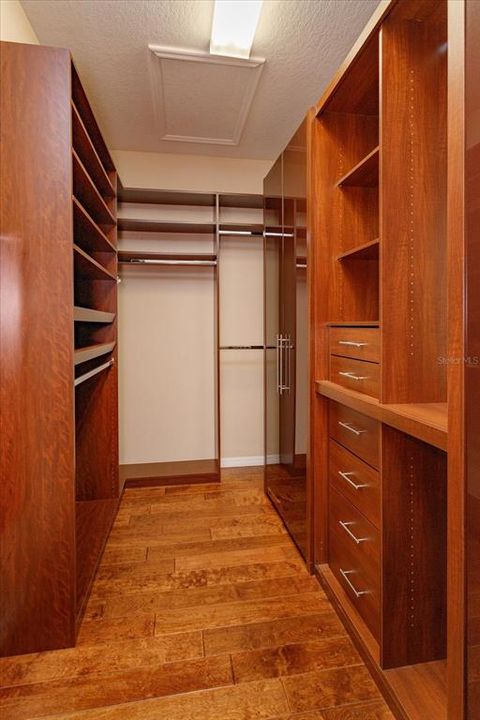 For Rent: $4,400 (4 beds, 4 baths, 3144 Square Feet)