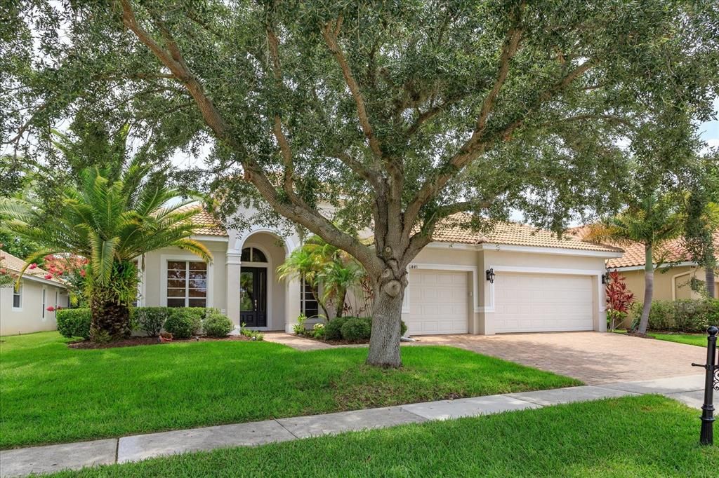 For Rent: $4,400 (4 beds, 4 baths, 3144 Square Feet)