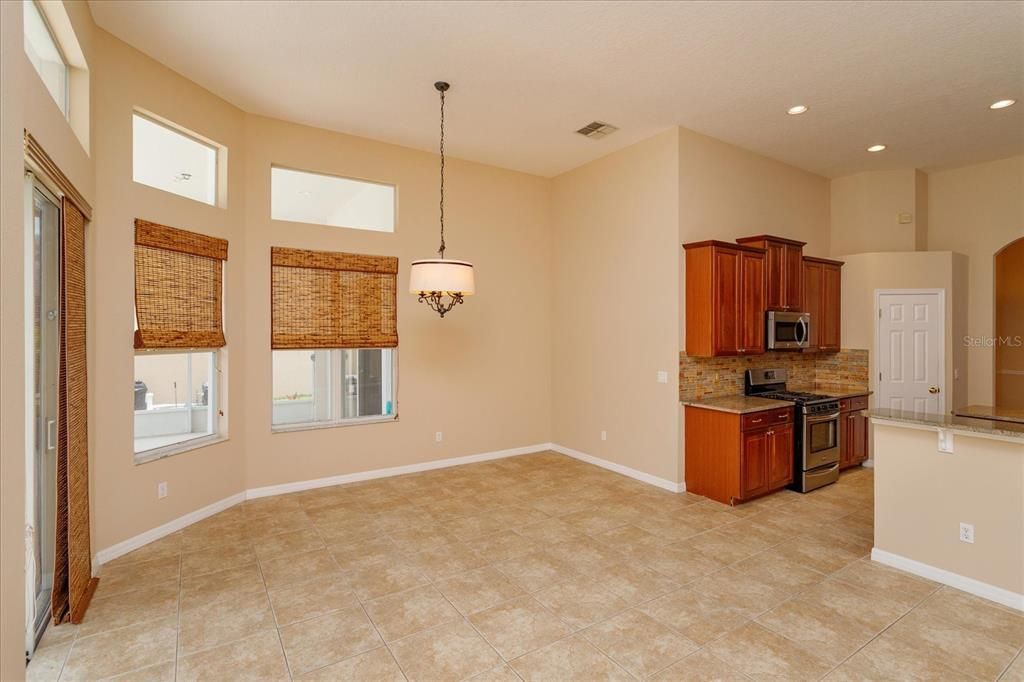 For Rent: $4,400 (4 beds, 4 baths, 3144 Square Feet)