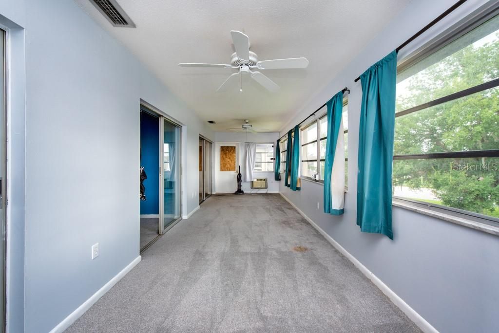 待售: $110,000 (2 贝兹, 2 浴室, 1312 平方英尺)